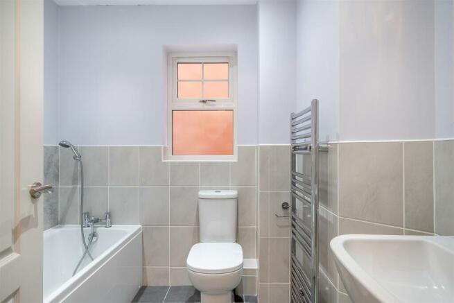 8587310-interior42.jpg