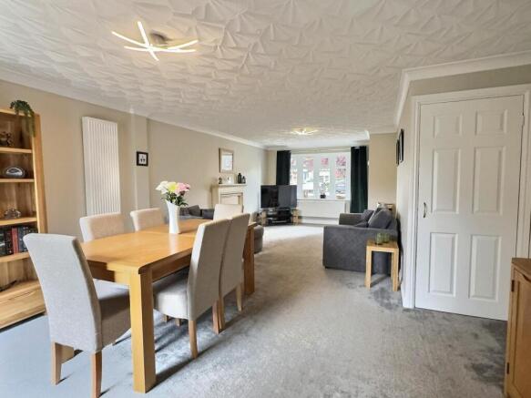 Open Plan Lounge & Dining Room