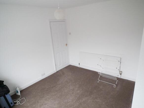 Bedroom 2 Pic 2