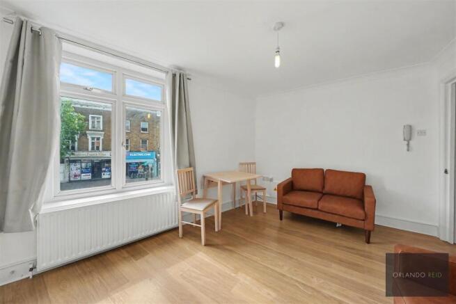 6A Clapham High Street SW4 7UT-6.jpg