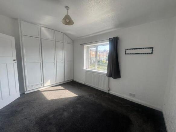 2 bed Semi-Detached to rent Image 6