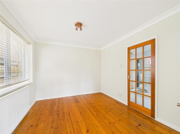 3 bed Detached for sale Image 8