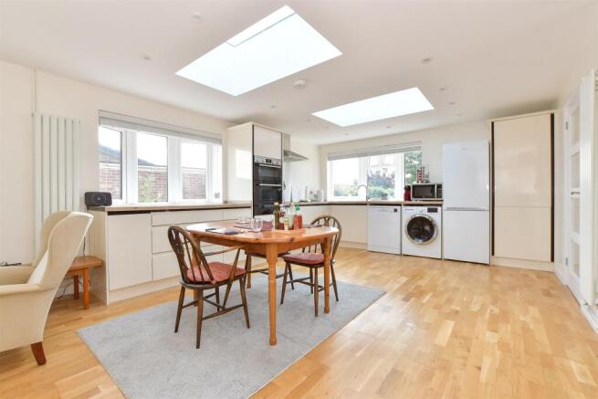 Kitchen/ Dining Area