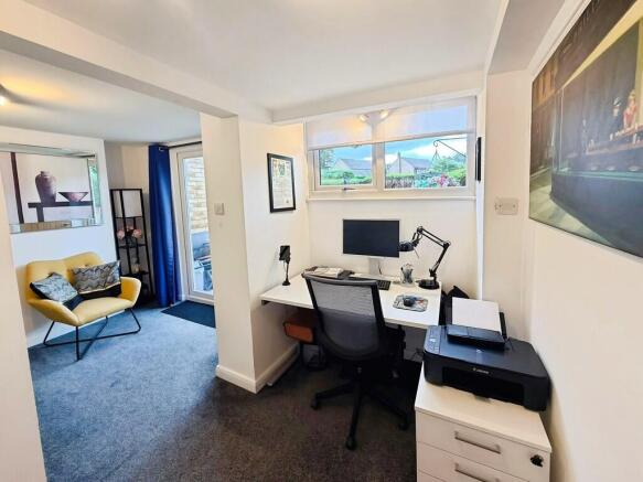 2 bed Link Detached House for sale Image 10