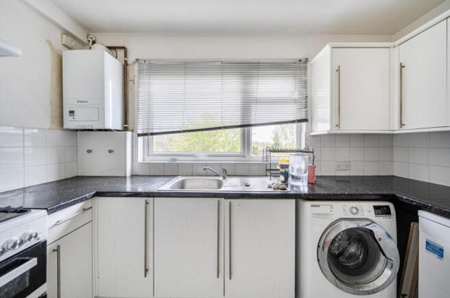 1446808-7-69e0a37...