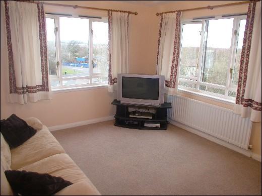 Lounge 1