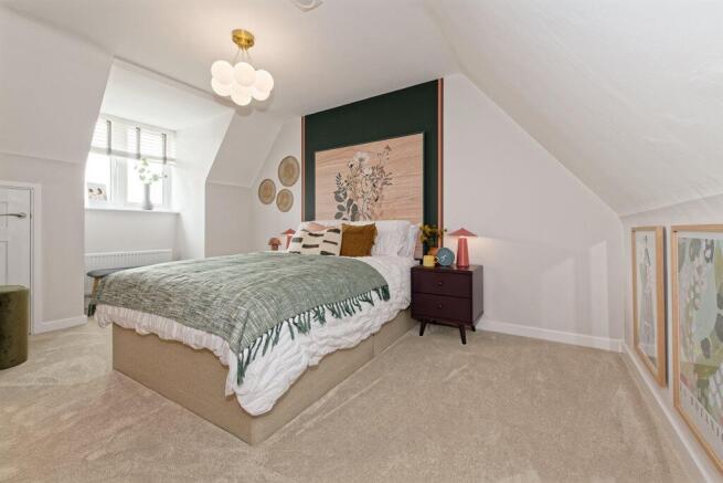 4 bed House for sale Image 9