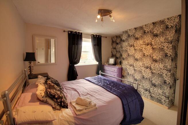 Bedroom 2 (Double)