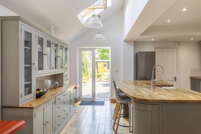 Breakfast Room / Kitchen