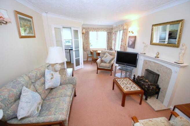 Living/dining room