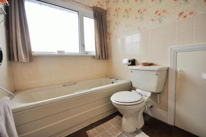 HOUSE BATHROOM