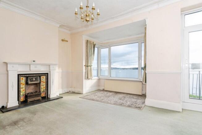 Dining R/Living Room