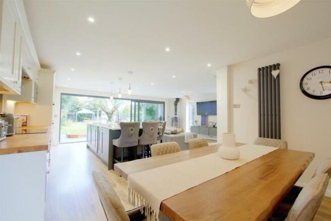 Dining/Living Kitchen
