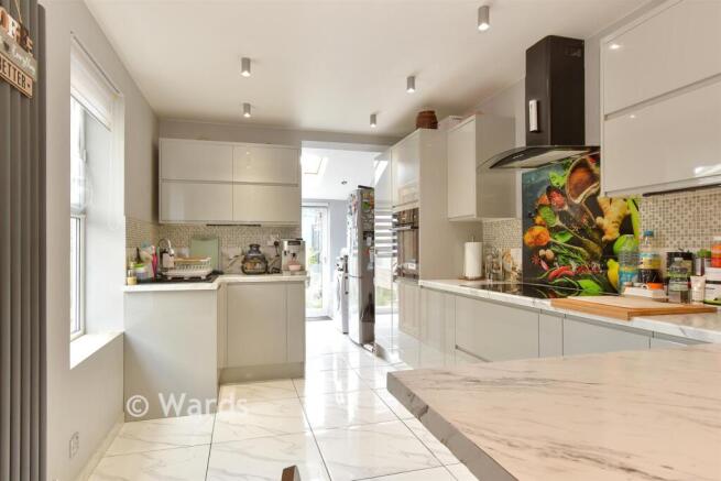 Kitchen/ Breakfast Room