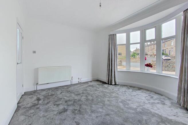3 bed Semi-Detached for sale Image 4