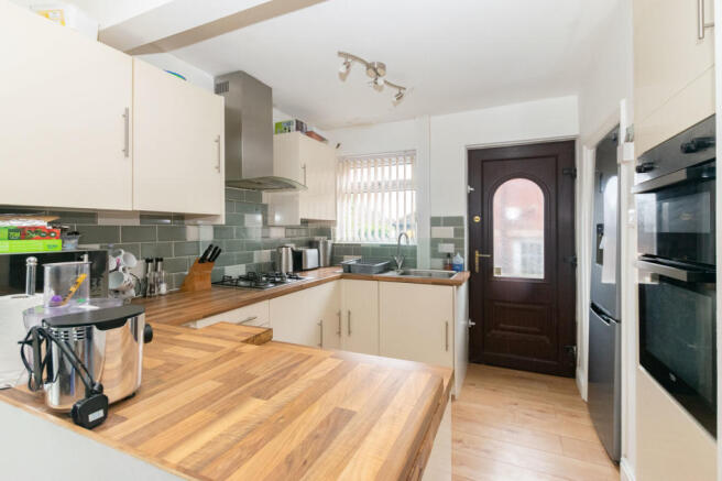 Kitchen Diner 1