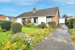 8, Larkfield Drive, Harrogate HG2 0BX