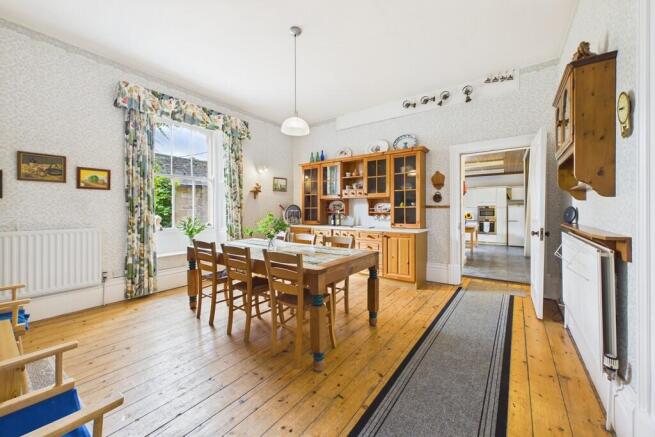 Breakfast Room