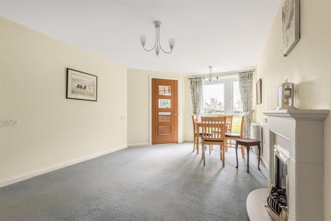 1 bed Flat for sale Image 5
