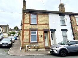 1, Chamberlain Road, Luton, Chatham ME4 5HT