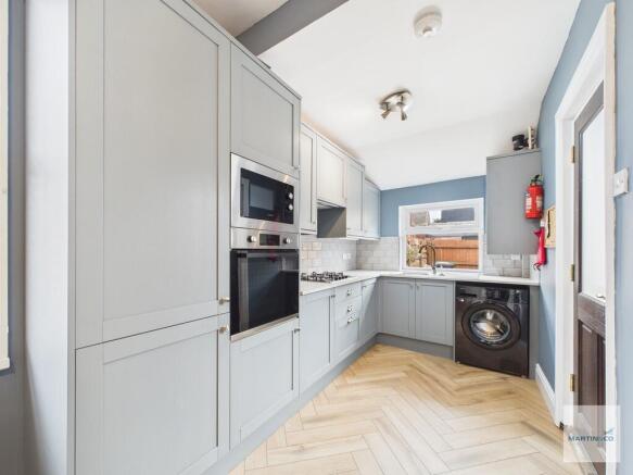 CAM03394G0-PR0377...