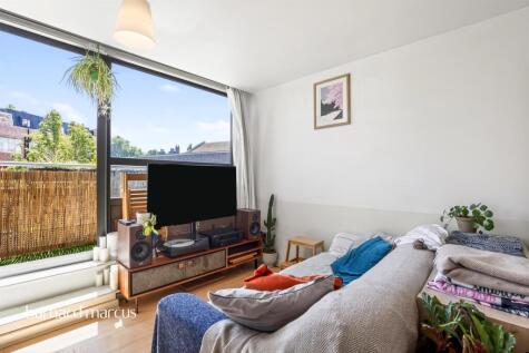 New Park Road, London