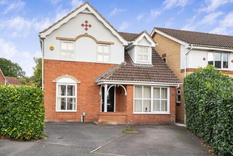 Wyvern Close, Ash Vale, Surrey, GU12