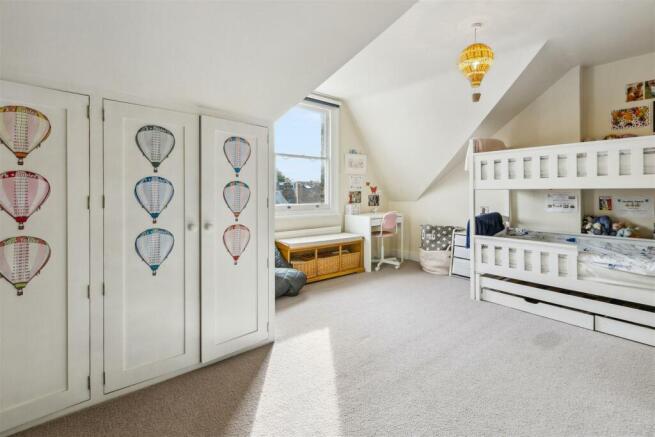 Heathfield Gardens, W4 - FOR SALE