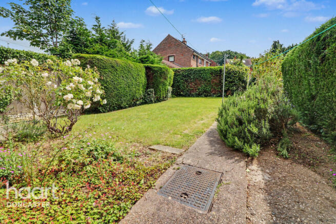 3 bed Terraced for sale Image 4