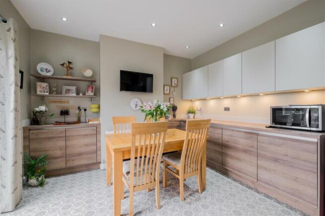 Kitchen/Dining Room