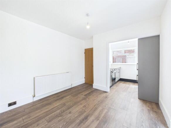 3 bed Semi-Detached for sale Image 9