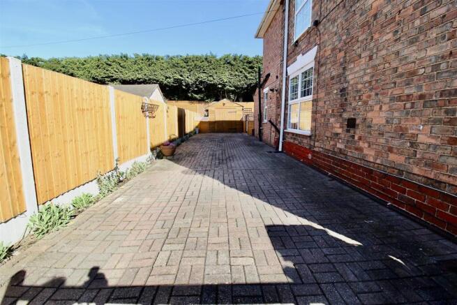 Side Driveway