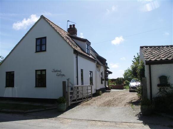 THE PROPERTY