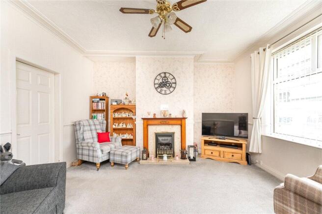 3 bed Terraced for sale Image 2