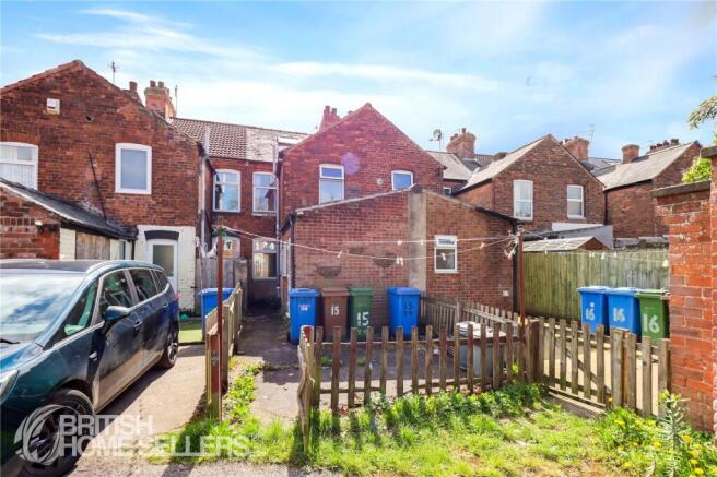 4 bed Terraced for sale Image 11
