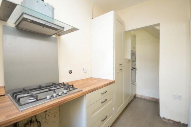 3 bed Terraced to rent Image 4