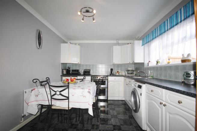 kitchen2.jpg