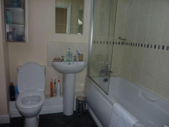 Photo 3
