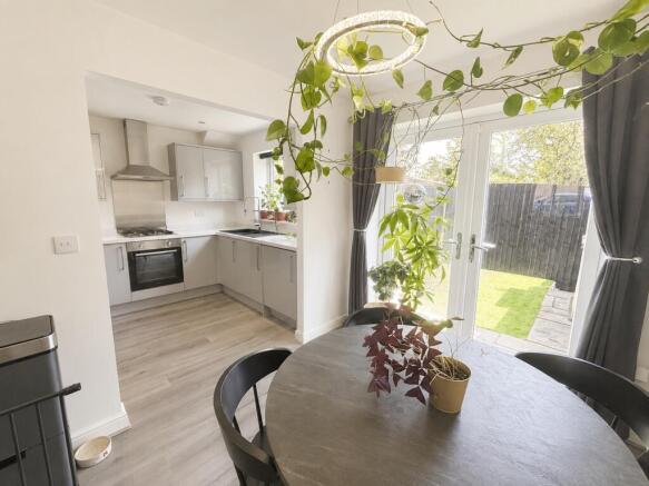 4 bed Terraced for sale Image 6