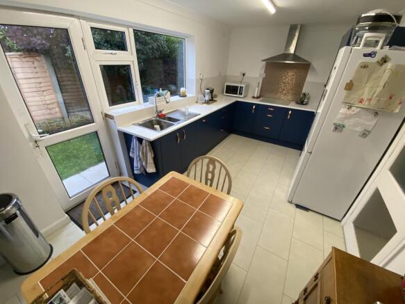 Kitchen Diner (2)