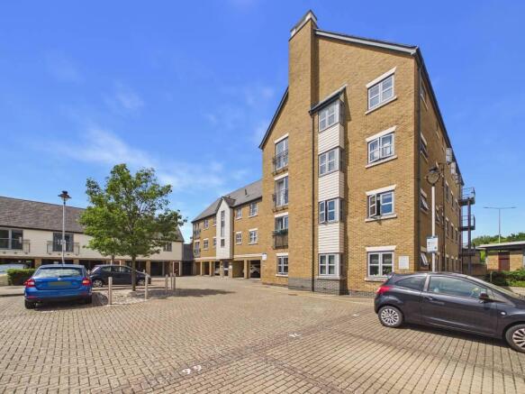 giraffe360-STILL008