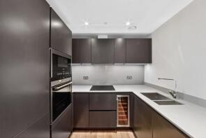 Apartment 401, 37 Cashmere House, Leman Street, London E1 8PT