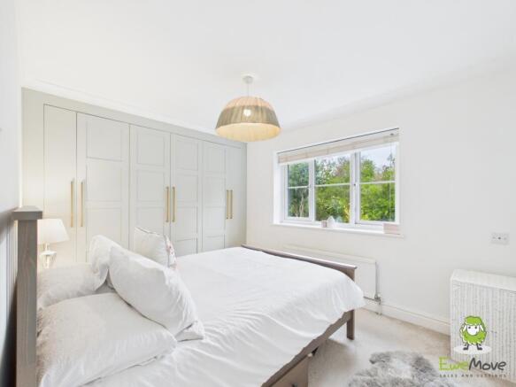 EweMove Estate Agents Basingstoke - York Close - B