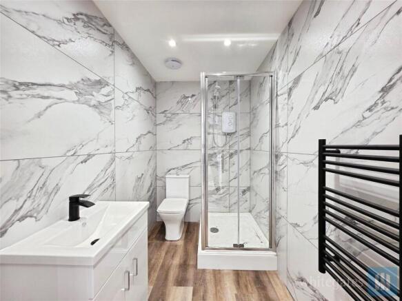2 bed Apartment to rent Image 11