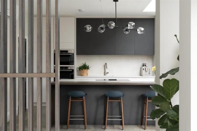 Leinster Avenue 15 of 37).jpg