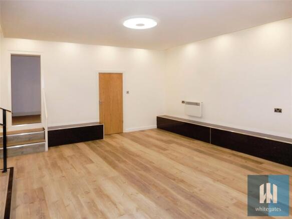 2 bed Apartment to rent Image 12