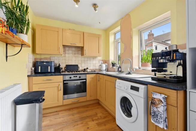 Kitchen_1.jpeg