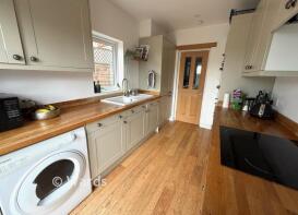 49, Tonbridge Road, Hildenborough, Tonbridge TN11 9BH