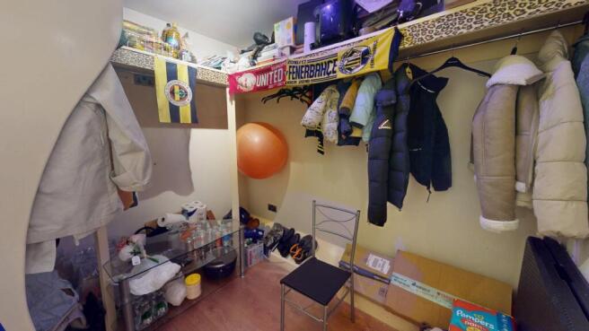 2 bed Flat for sale Image 12