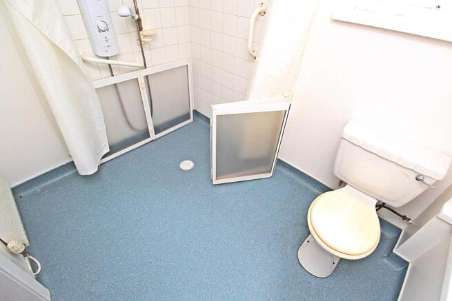 Shower Room (3).JPG